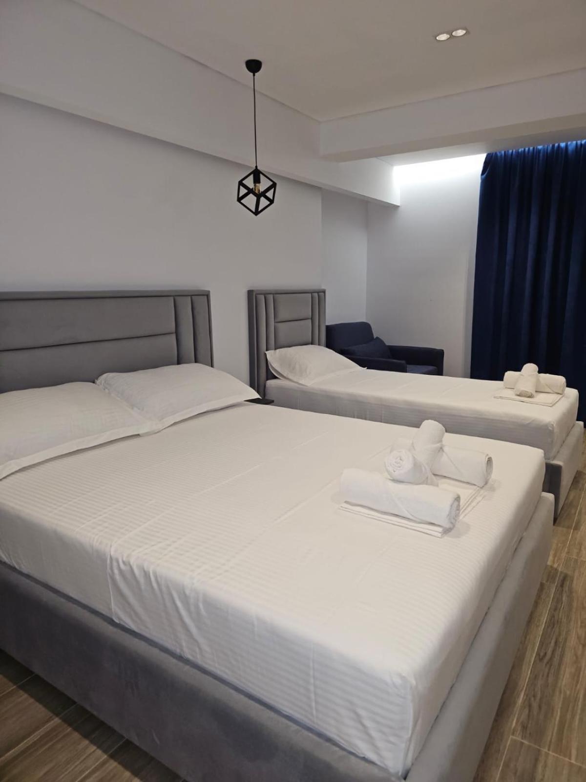 Ardit Seaside Rooms Саранде Екстериор снимка
