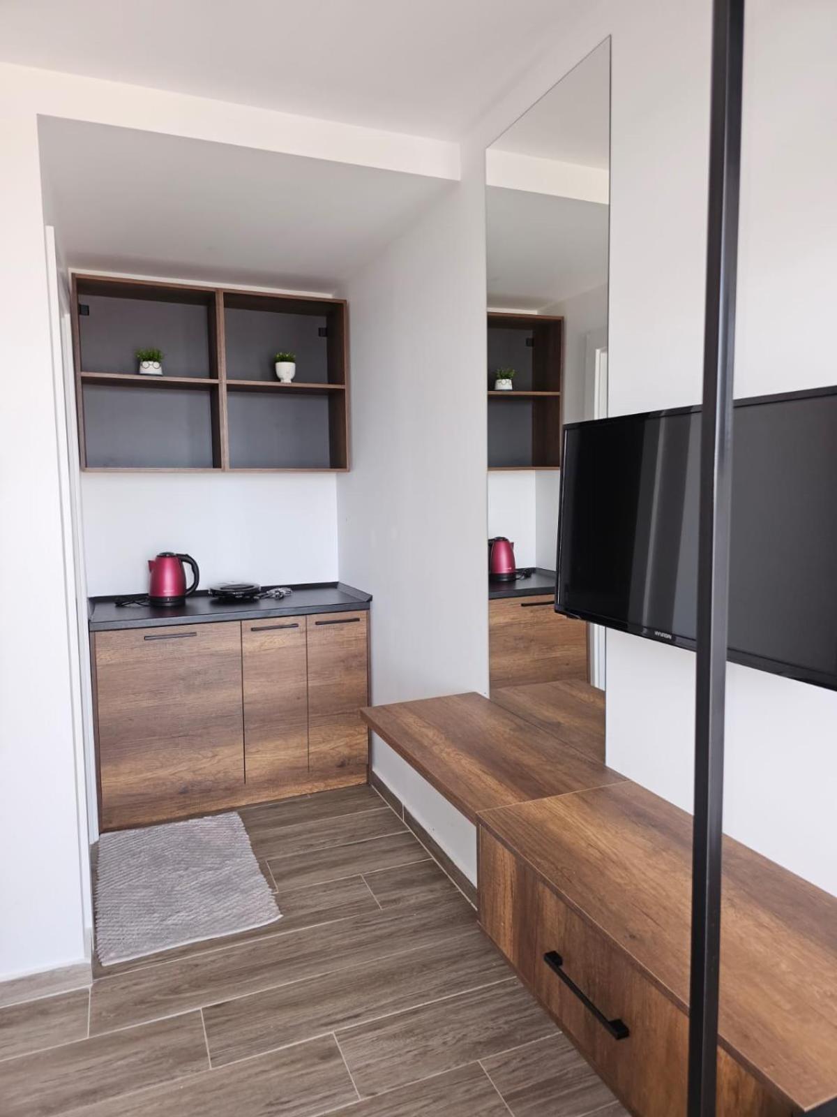 Ardit Seaside Rooms Саранде Екстериор снимка
