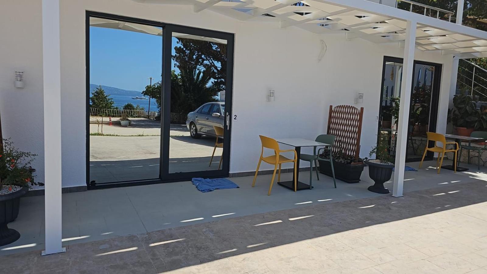 Ardit Seaside Rooms Саранде Екстериор снимка