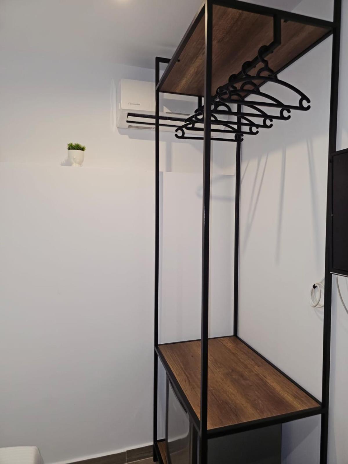 Ardit Seaside Rooms Саранде Екстериор снимка