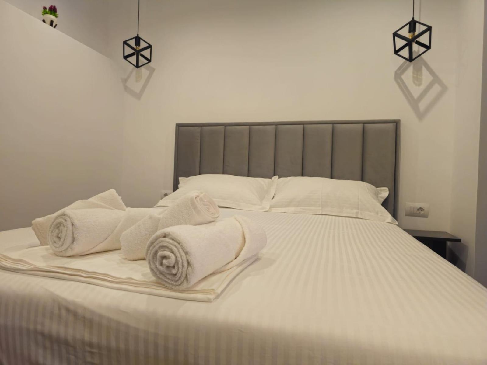 Ardit Seaside Rooms Саранде Екстериор снимка