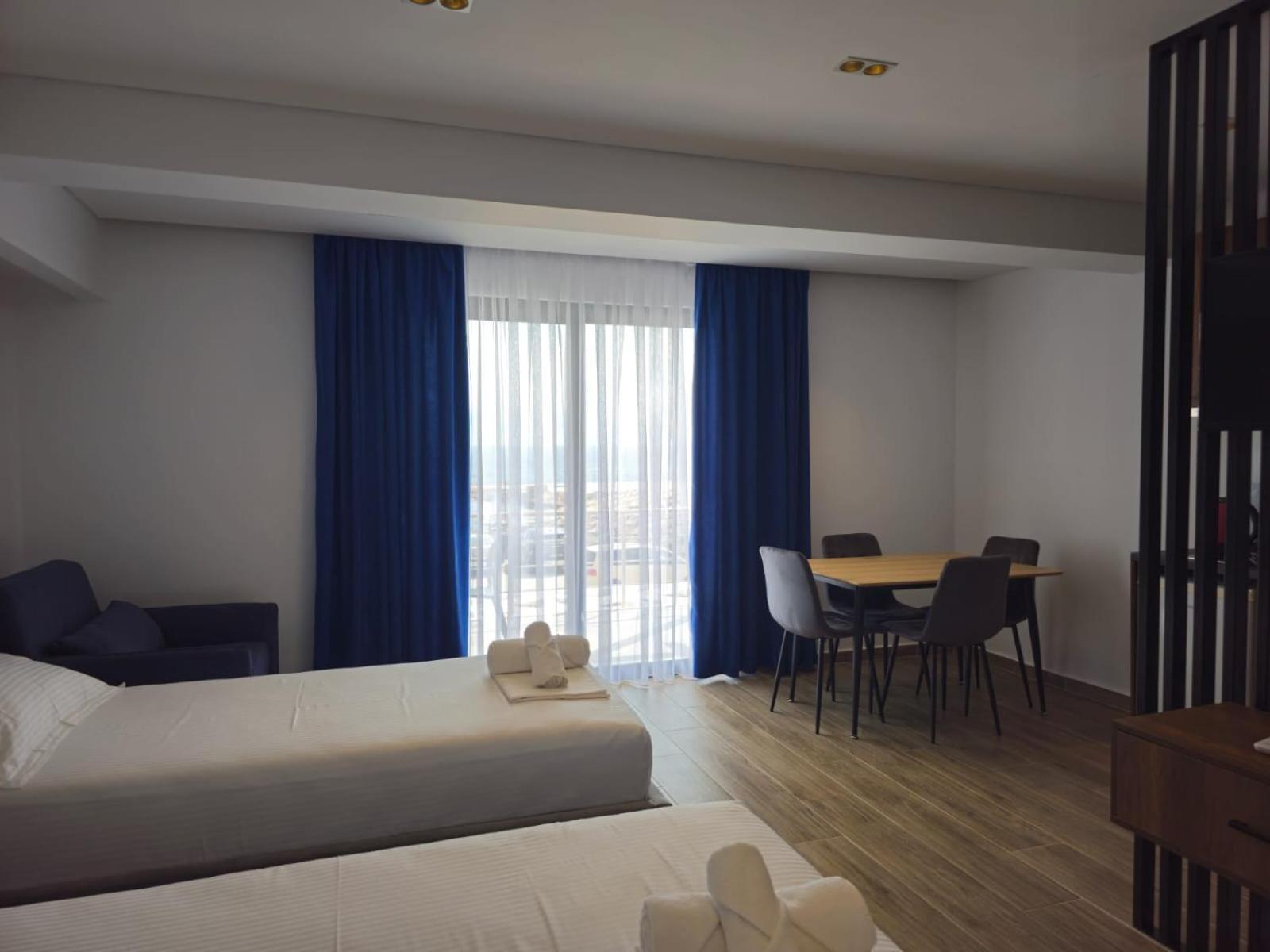 Ardit Seaside Rooms Саранде Екстериор снимка